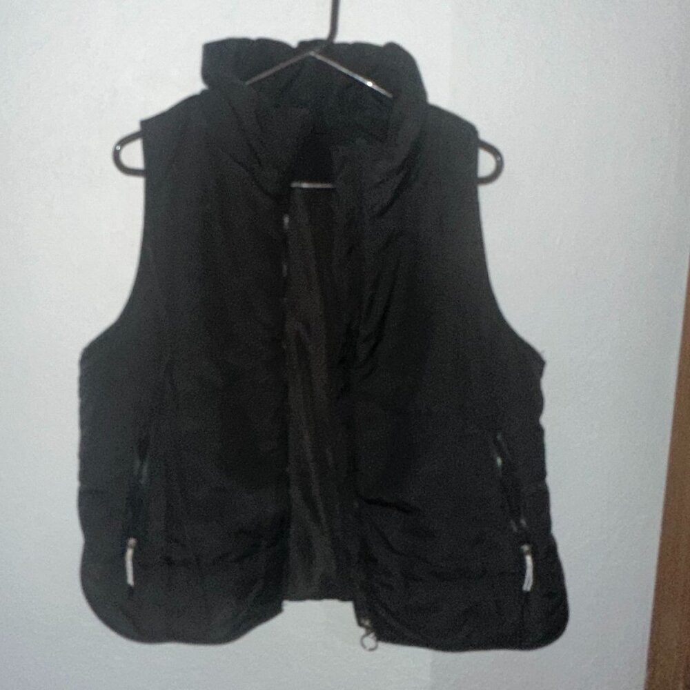 Black Amazon Vest Size Large